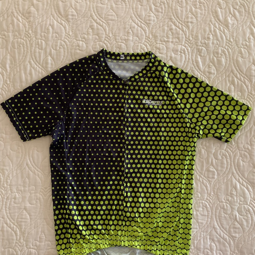 New without tags never worn biking jersey.